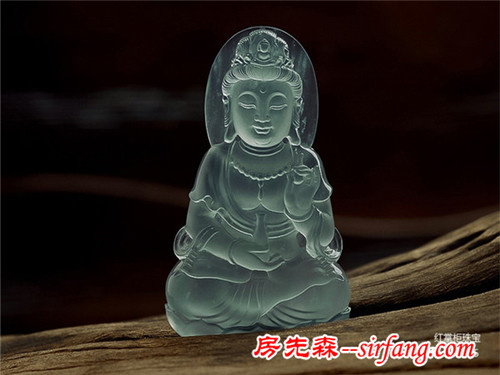 戴着翡翠出入这5个地方，就是在“谋杀”你的翡翠！