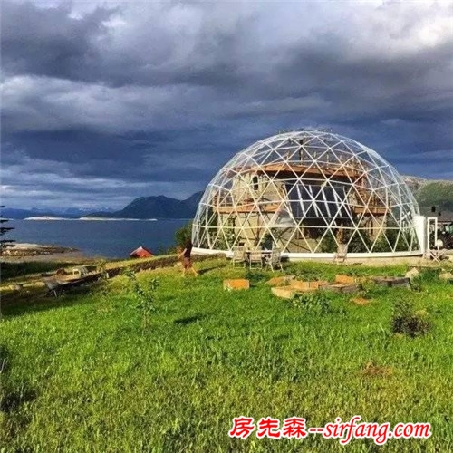 小夫妻在北极圈建水晶房子！ 每天带娃探险、种菜、看极光！还能更美吗？
