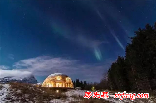 小夫妻在北极圈建水晶房子！ 每天带娃探险、种菜、看极光！还能更美吗？
