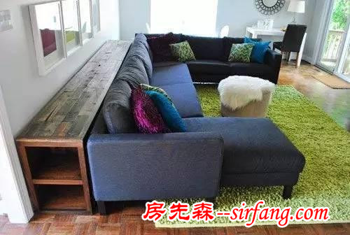 家里的沙发和床背后原来藏着惊喜！只需要挪一挪
