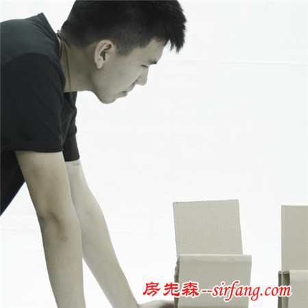 我要去米兰参赛作品 欧阳申源·纸板凳