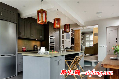點(diǎn)石家裝教你挑選廚房防油板，遠(yuǎn)離油漬煩惱