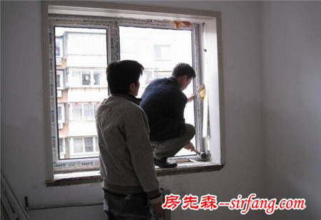 封阳台的塑钢窗装错了很危险！快看看你家装对了吗