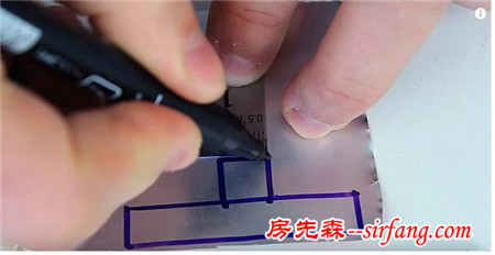 室友用易拉罐就把宿舍柜门打开了，赶紧把这种锁换了