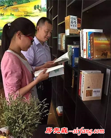 晒书房之七你家是否书香门第？也来晒一个！