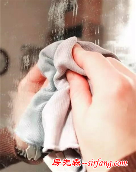 只用簡(jiǎn)單幾招就能讓衛(wèi)生間干凈又整潔