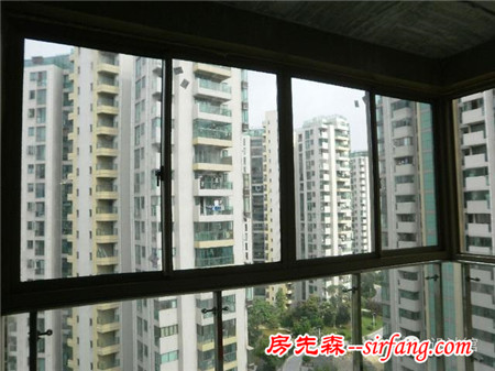 封陽(yáng)臺(tái)，除了好看，耐用也很重要！