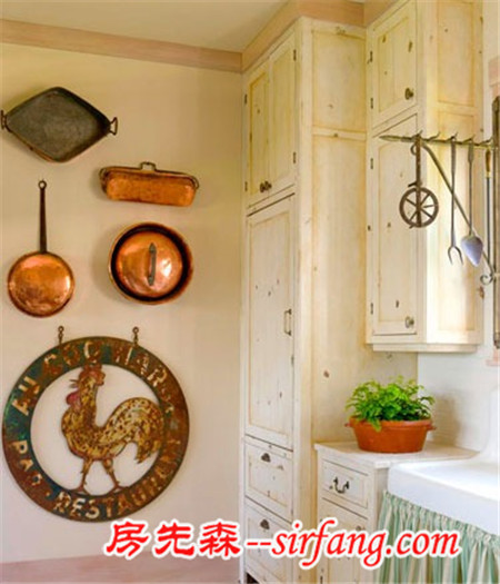 炎夏拒绝大白墙 墙面改造让家焕然一新