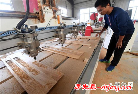 河北武邑：雕刻家具走出國門