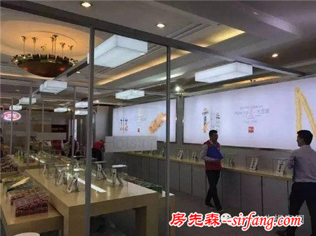 臥槽！衛(wèi)龍開了家蘋果風專賣店？假的！