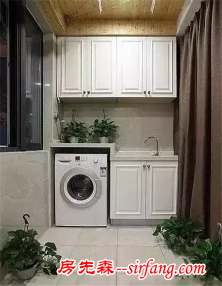 原来洗衣机放阳台，方便又美观，还能多出一个柜子！