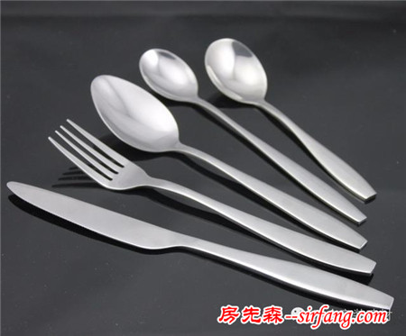 如何正确使用不锈钢餐具 正确使用不锈钢餐具的5原则