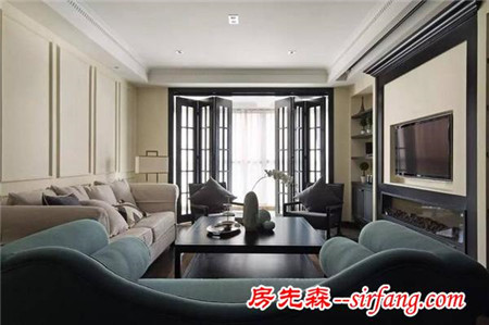 房子同時(shí)出現(xiàn)素雅和大綠兩個(gè)色系，看似沖突其實(shí)不