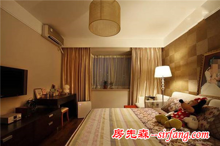 97㎡簡約黑白灰，滿屋80后的成熟味道
