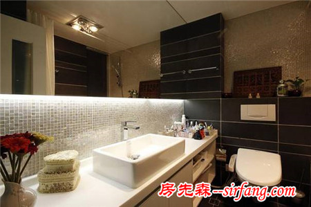 97㎡簡約黑白灰，滿屋80后的成熟味道