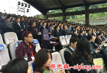 网易直播|“百企万亿”周年盛典暨中国建材家居产业领袖10.25赤壁峰会