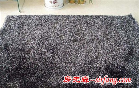 毛茸茸的很贴心 地毯如何保养才能保持舒适度