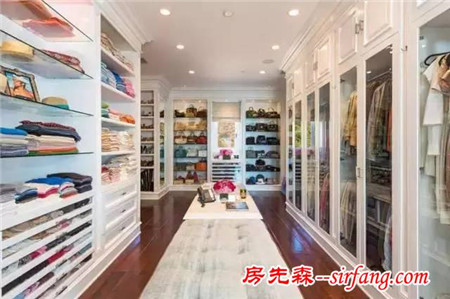 家里要是有这么漂亮的衣帽间，哪个女人不心动！