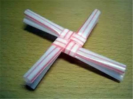 趣生活 | 用吸管巧做收納筐，好看還好用！