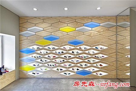 小朋友的運動鞋店