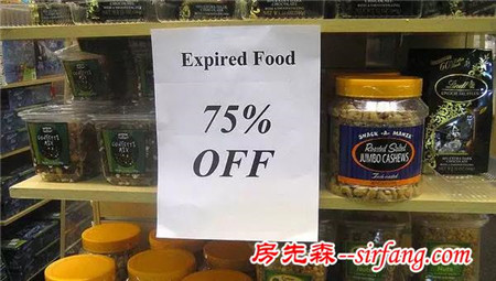 他70多岁高龄的美国老头，卖过期产品却获大赞