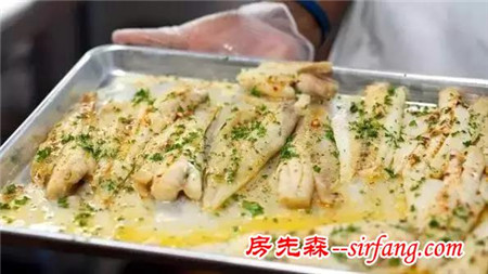 他70多岁高龄的美国老头，卖过期产品却获大赞