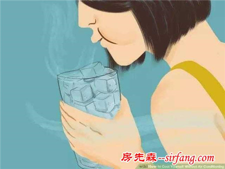 她把冰块扔进洗衣机，启动后，竟出现惊人一幕