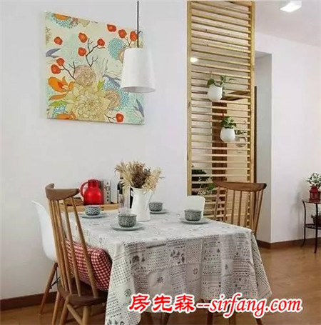 92平兩居室，木格屏風(fēng)化解入戶門正對(duì)衛(wèi)生間門