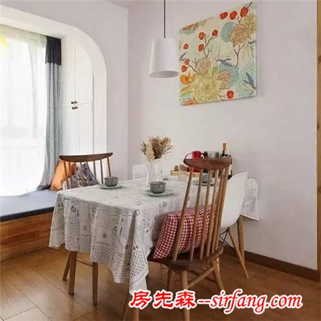 92平兩居室，木格屏風(fēng)化解入戶門正對(duì)衛(wèi)生間門