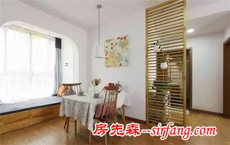 92平兩居室，木格屏風(fēng)化解入戶門正對(duì)衛(wèi)生間門