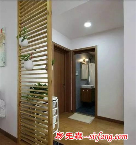 92平兩居室，木格屏風(fēng)化解入戶門正對(duì)衛(wèi)生間門