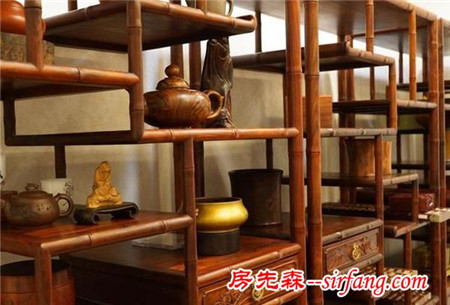 朋友就逛了一天这种会所后，家都不想回了
