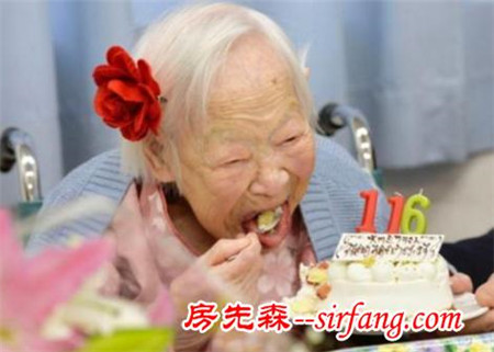 老人在家有異味？只要做好這3點(diǎn)，能有效清除房間異味！