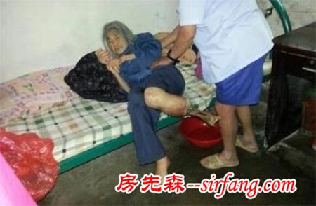 老人在家有異味？只要做好這3點(diǎn)，能有效清除房間異味！