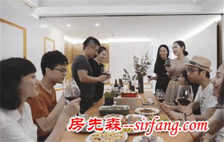 單間秒變豪華loft，他在郊區(qū)的小房子驚到了地產(chǎn)大佬們