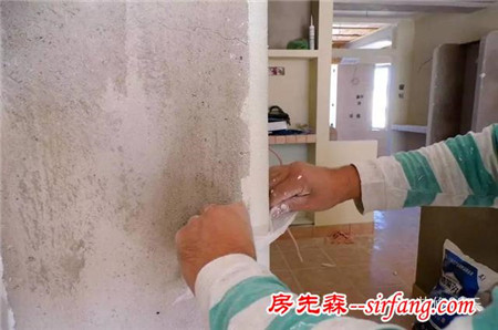 圆弧形的墙角是如何施工的？