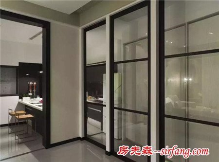 家里的推拉门脏得逼疯主妇？家政阿姨有几招绝活，立马干干净净！