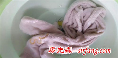 洗脸毛巾发粘有怪味 漂亮媳妇的处理方法让人苦笑不得