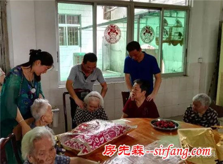 分明莲露碧霄边——第二十届环球夫人大赛季军获得者曹明莲女士专访