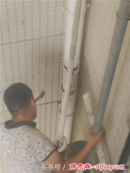 水电维修，师傅第一次用吊绳在外墙工作