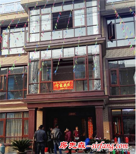 农村自建的三层小别墅，老妈负责的装修，不比城里人装的差