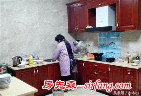 农村自建的三层小别墅，老妈负责的装修，不比城里人装的差