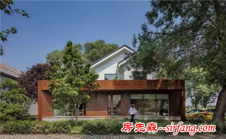90年代的破旧老楼改成时尚办公地