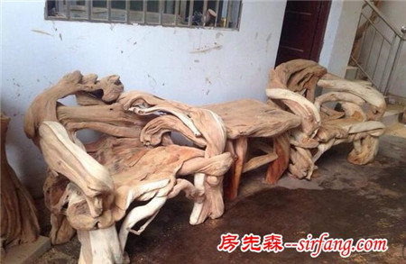 农夫家中的劣质家具被行家一眼看中 开价十万人家不卖！