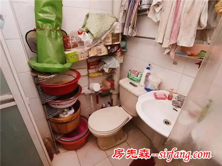 卧室变客厅，她把70m²布局不合理的二手房改成了格局完美的明亮休闲房