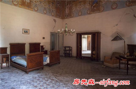 看攝影師如何把廢棄的舊臥室變成優(yōu)秀的作品