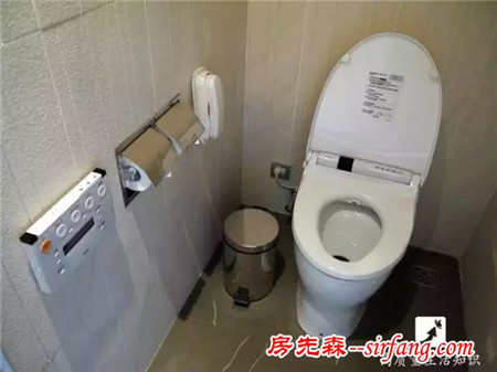 厕纸到底是应该冲掉？还是丢进纸篓？