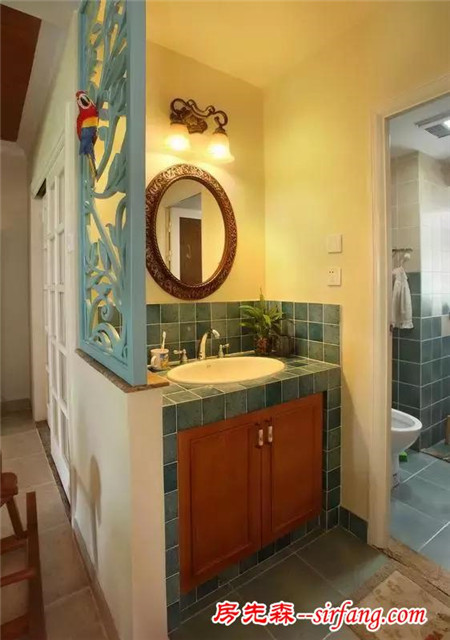 还买啥浴室柜，邻居见了我家用砖砌的，回家就叫师傅做了！