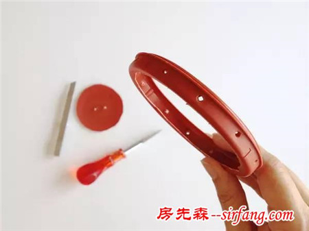 發(fā)現(xiàn)生活中的美：巧用廚房垃圾制作漂亮手工小風(fēng)鈴