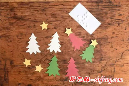 挂上一道道三角挂旗，原来这就是圣诞的感觉